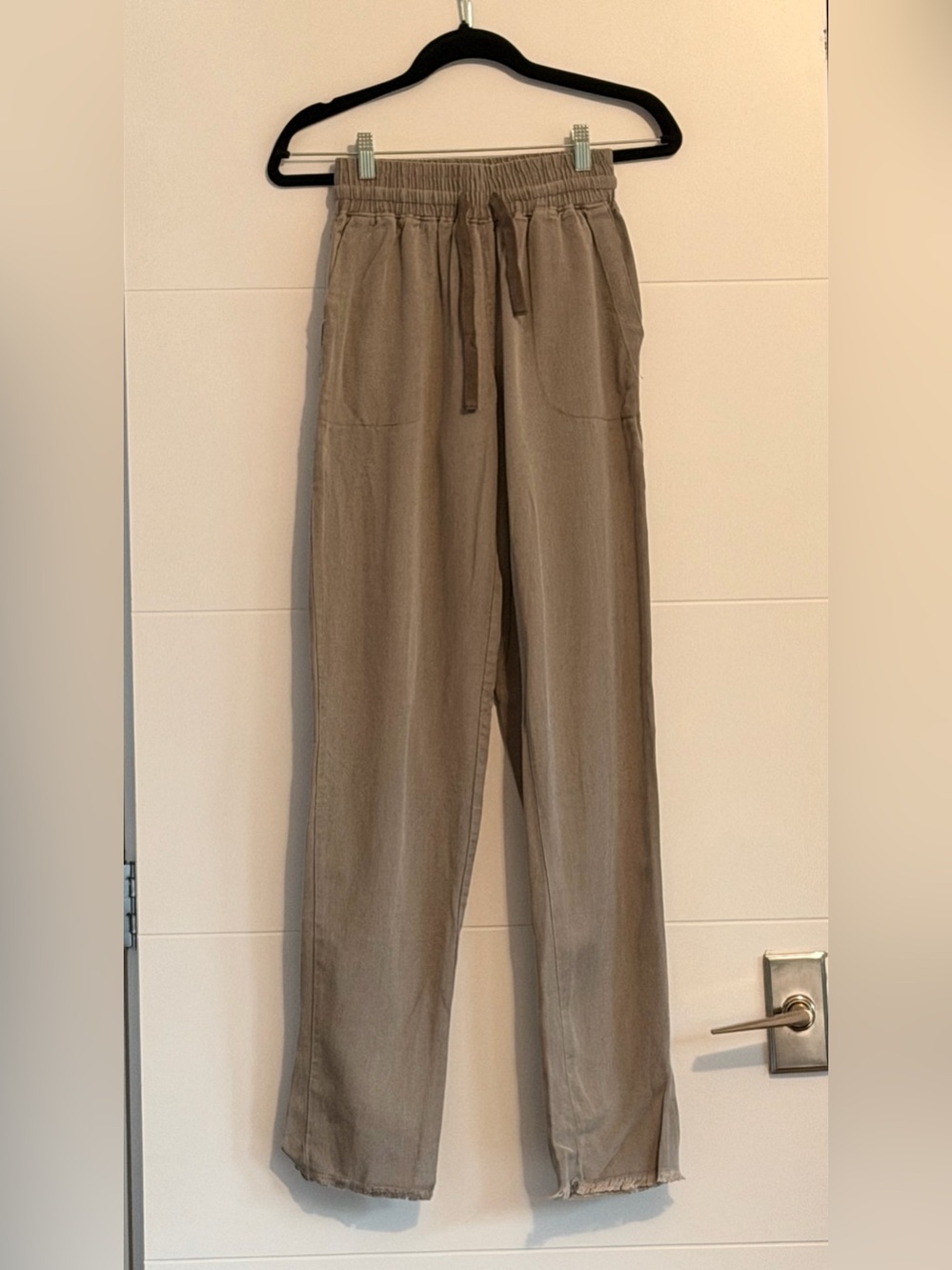 PATCH POCKET TWILL PANTS FOR TALL WOMEN IN TAUPE GREY American Tall XSmall TALL